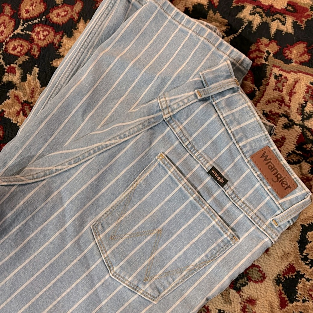 Wrangler striped capris